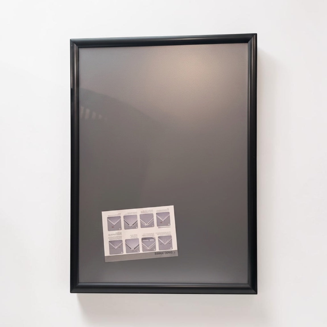 Snap-kehyskyltti 50 x 70 cm – valitse väri