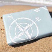 Gavepapir B 57 cm, Maritim, hvid kraftpapir. 175 mtr.