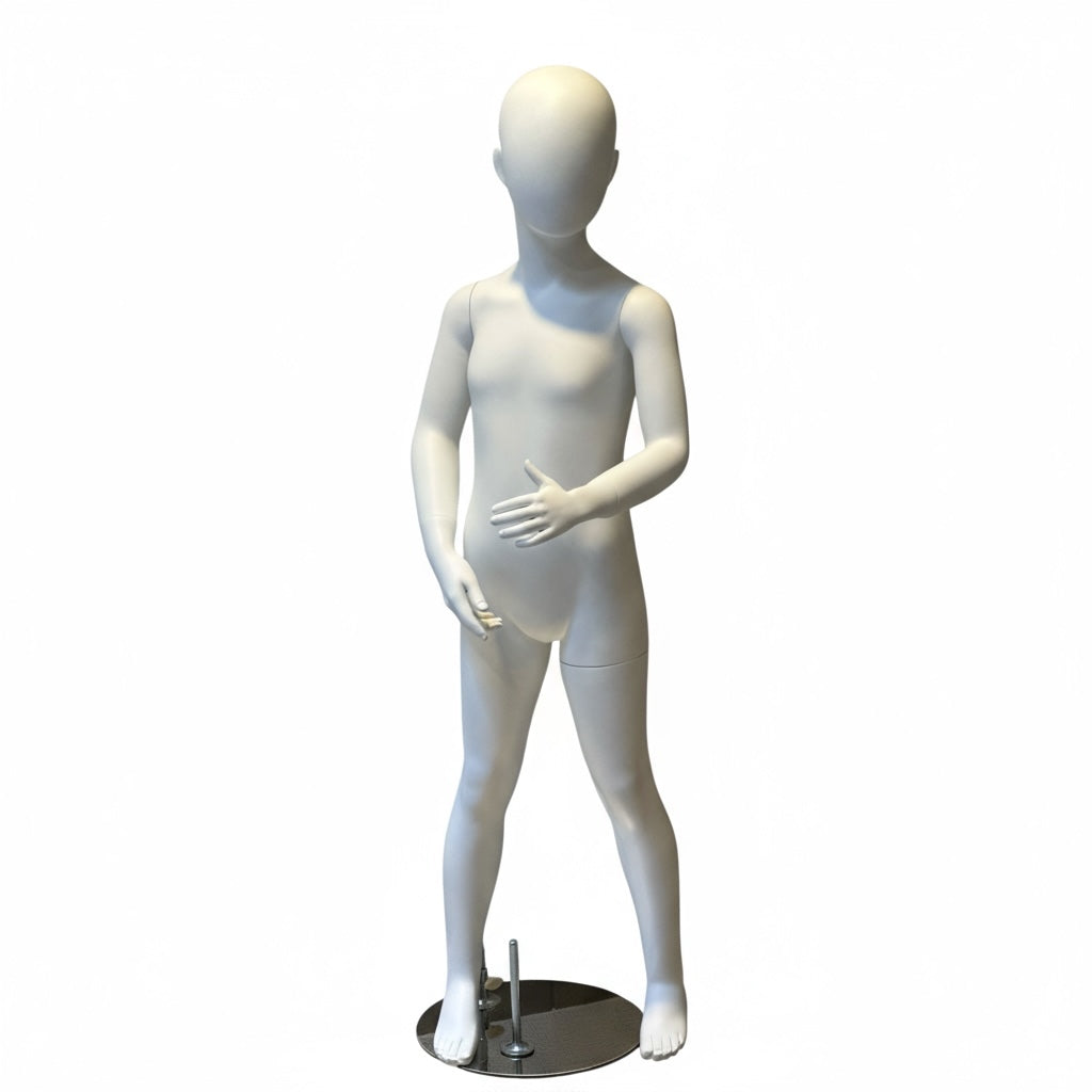 Lasten mallinukke, 6–8 vuotta, K 122 cm, päällä. Valkoinen