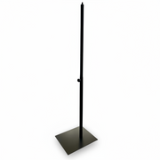 Metalfod til torso eller gine. Firkantet fod 32 x 27 cm. Sort metal. Inkl. skrue til torso