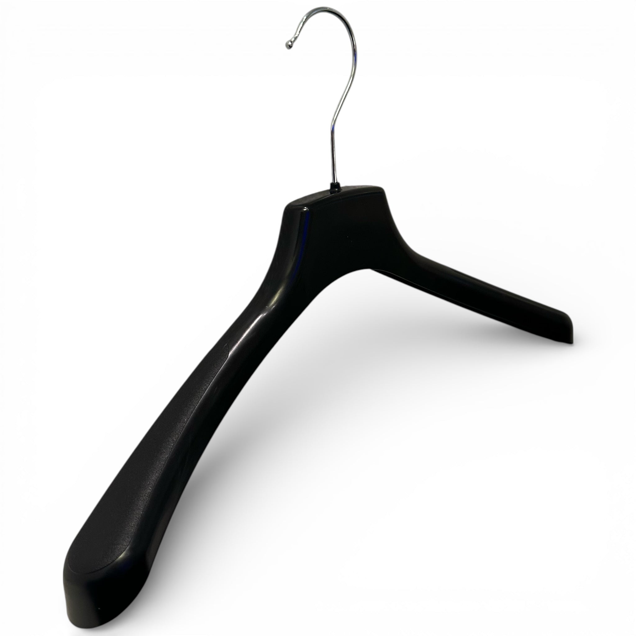 Kraftig jakkebøjle, plast, sort, 42 cm, skulder 4,0 cm, pakket med 125 stk. Letvægt