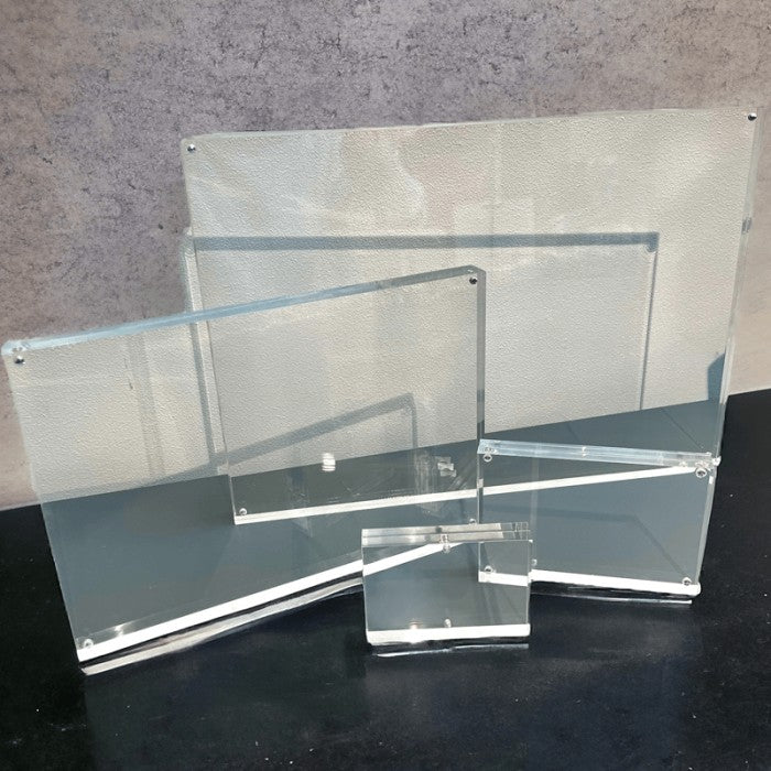 Magnetisk skilteholder, A4, B 21 x D 2 x H 29,8 cm, klar akryl