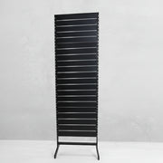 Paneelihylly, yksipuolinen, standardipaneeli, musta. L67 x S40,5 x K247 cm