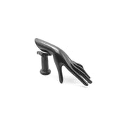 Korukäsi. Nainen. K9 cm. Makuuasento mustassa. L 27 x S 11 x K 9 cm