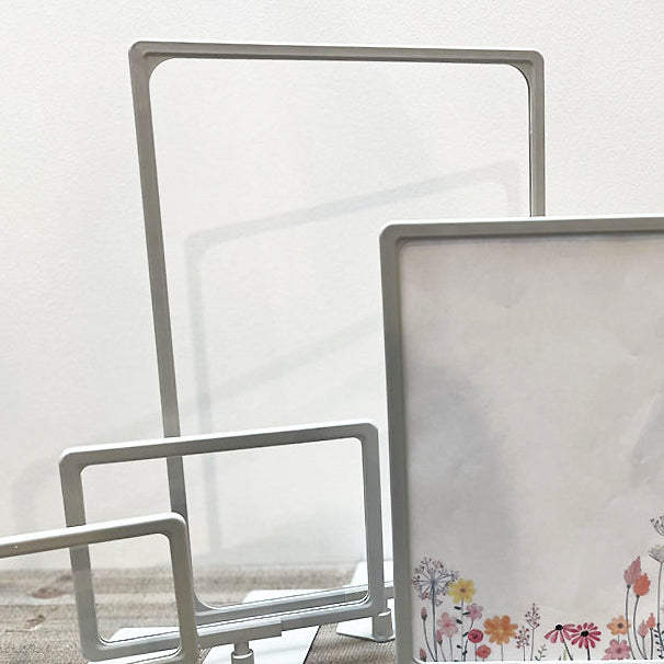 Kyltinpidike, A3, liukulevyllä, muovi, vaaleanharmaa