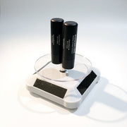 Pyörivä jalusta, pyörivä näyttö aurinkokennolla.