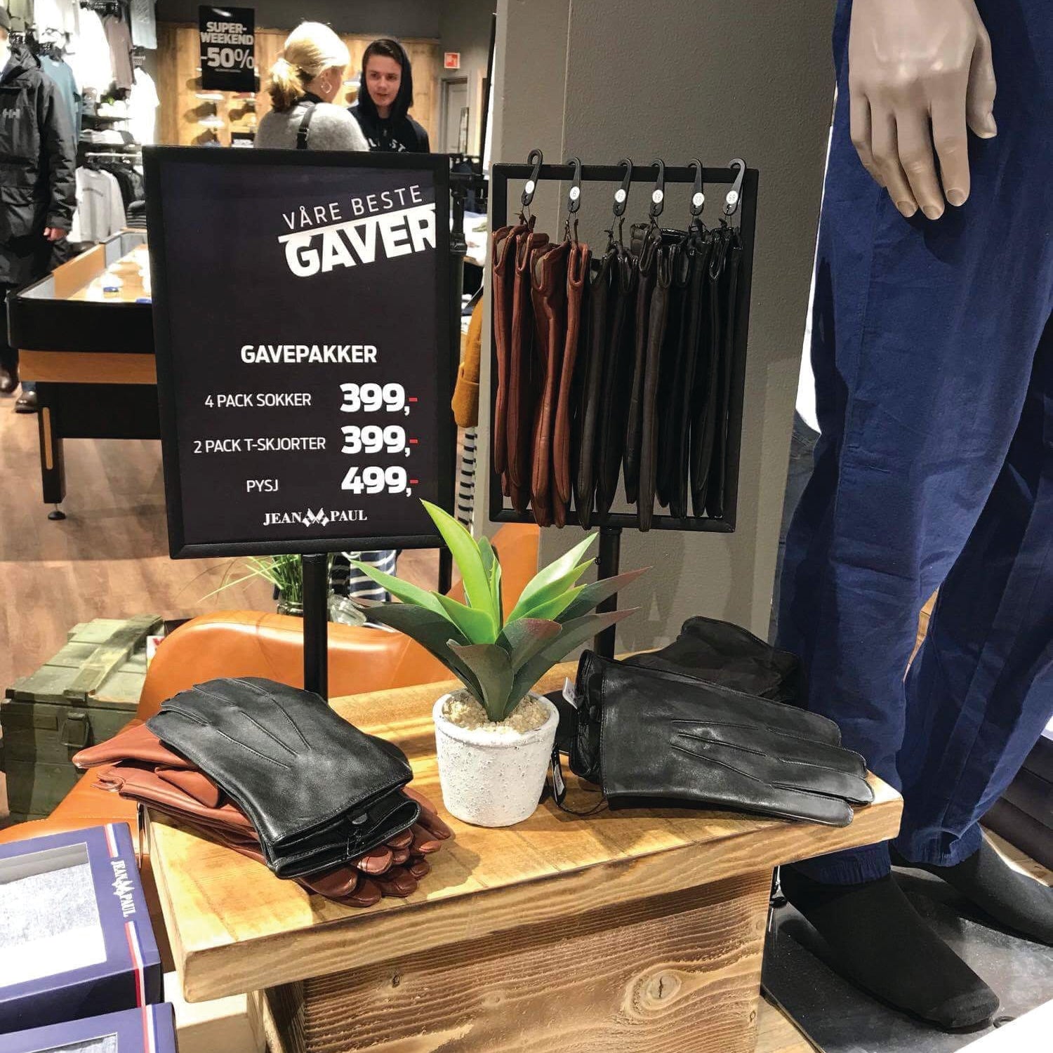 Ruokalistanpidike, A4, musta